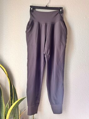 Old Navy Women's High-Waist Joggers in Charcoal